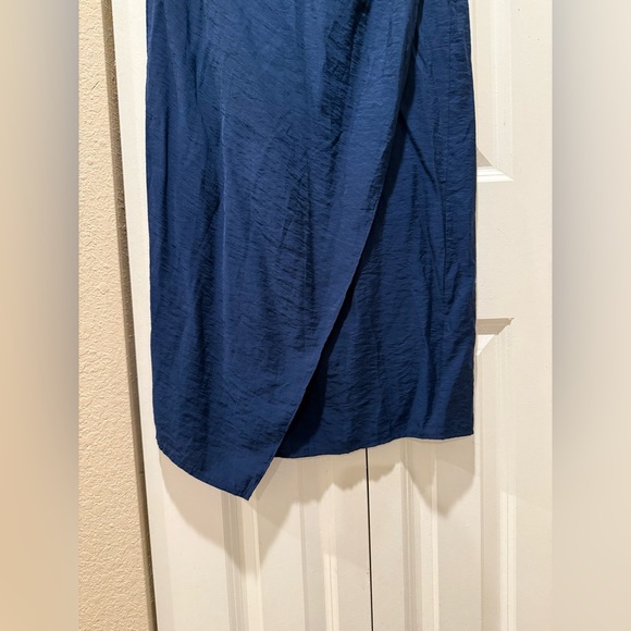 Vince Carnation Asymmetrical Cascade Drape Midi  Skirt Blue , size 0 - Picture 7 of 11